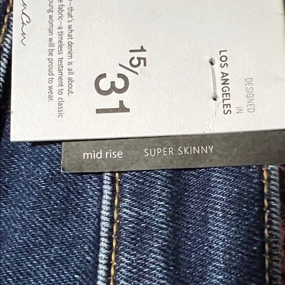 NWT KanCan women’s Ripped Dark Super Skinny Jeans - Picture 6 of 6